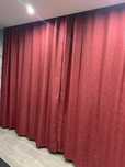 Draperii living rosii