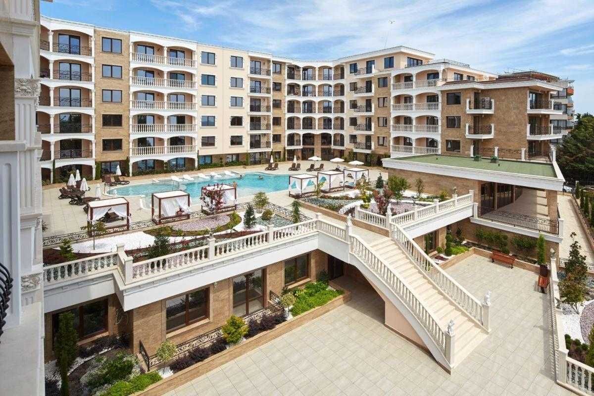 Продава се Двустаен апартамент в Несебър - 70 кв.м за 2285 €/кв.м - Снимка #19