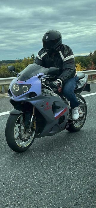 Vand SUZUKI GSXR 1000 K1