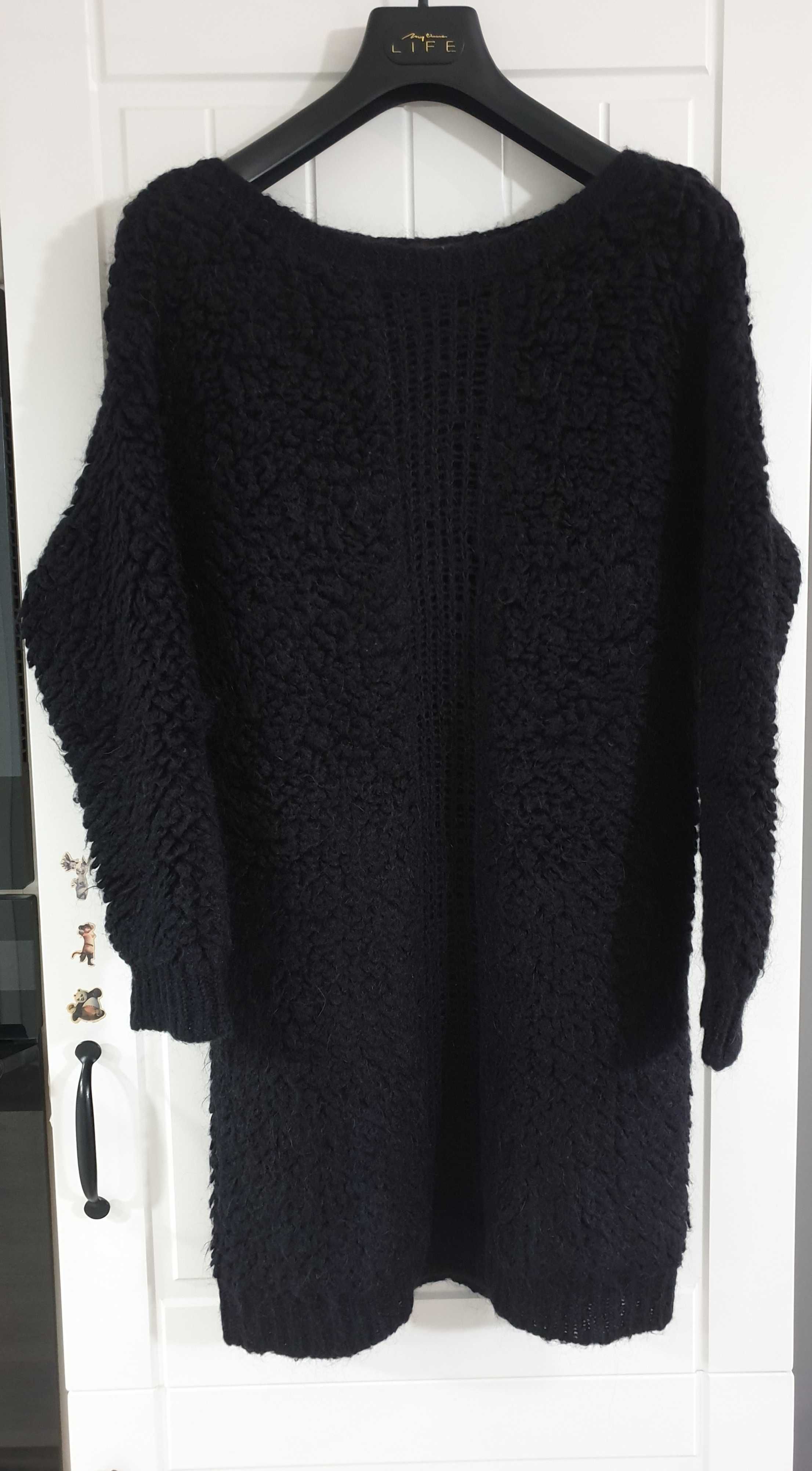 Пуловери Benetton и Sisley