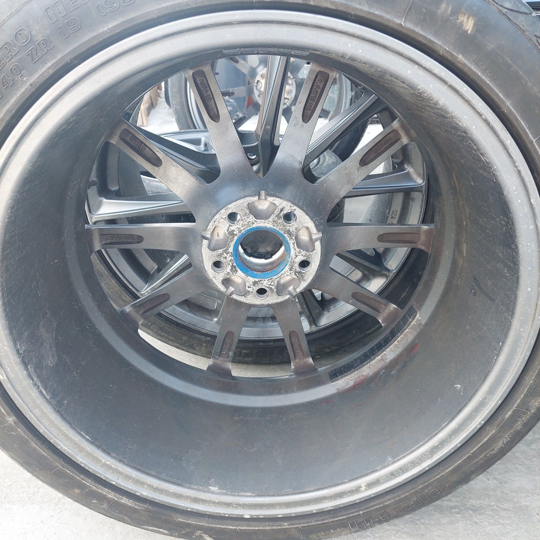 Roți pe 19 cu cauciuc 245/40 pireli