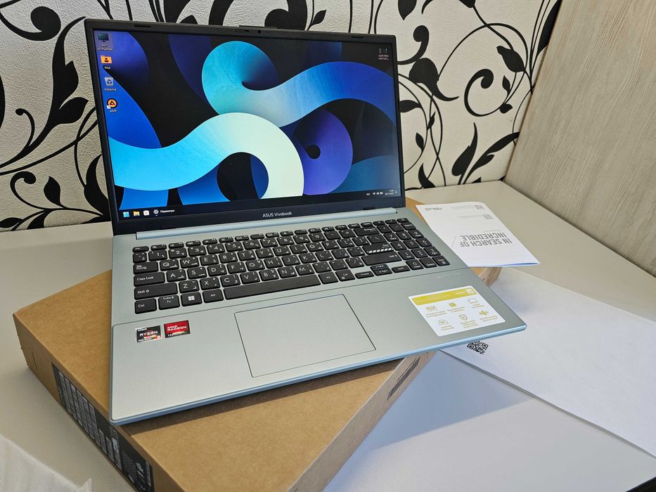 ПРОДАМ ASUS Vivobook E1504F Ноутбук Ryzen™3-7320U/8GB/256SSD/15.6"FHD.
