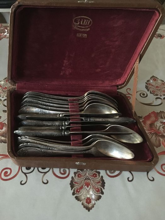 Набор  столовый( мельхиор)