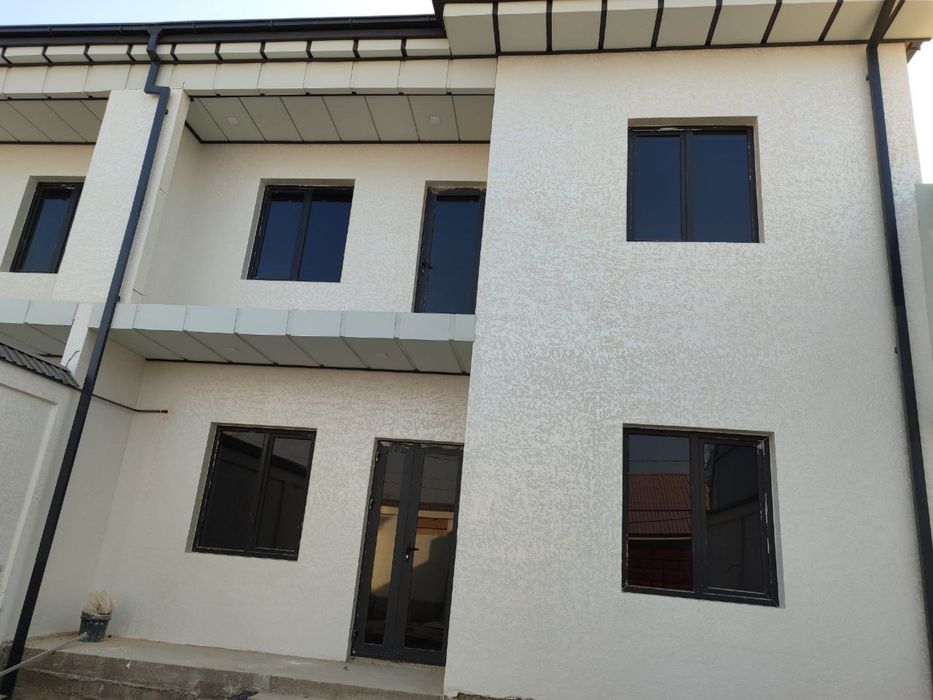 Катедж янги ховли