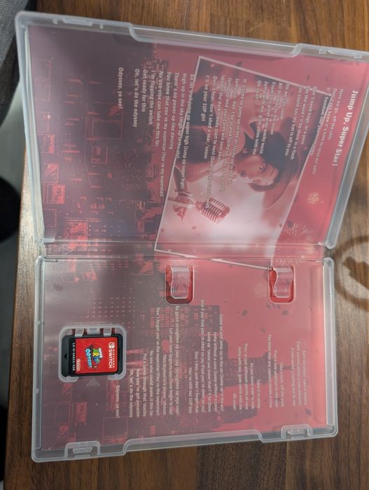 Nintendo Switch 1 + Super Mario Odyssey