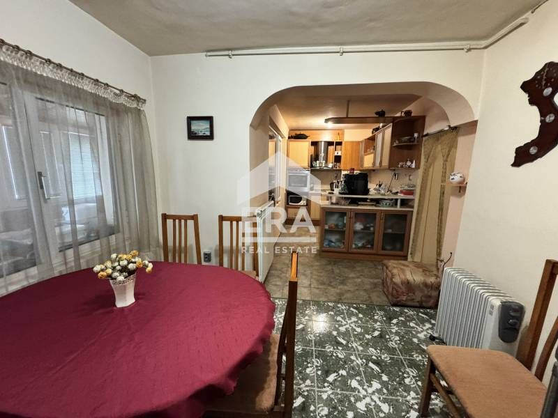 Продава се Четиристаен апартамент в Варна, Чаталджа - 144 кв.м за 1646 €/кв.м - Снимка #2