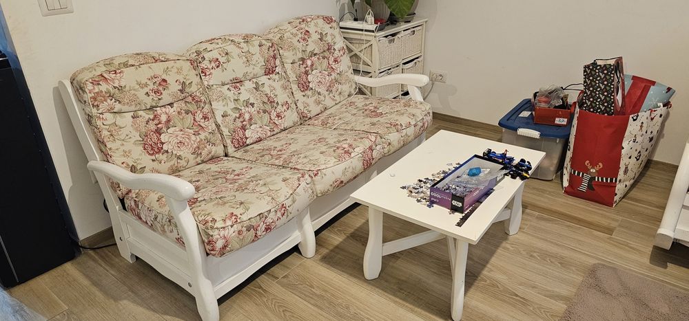 Vand canapea,extensibila 3 locuri, Dalin, măsuță si balansoar