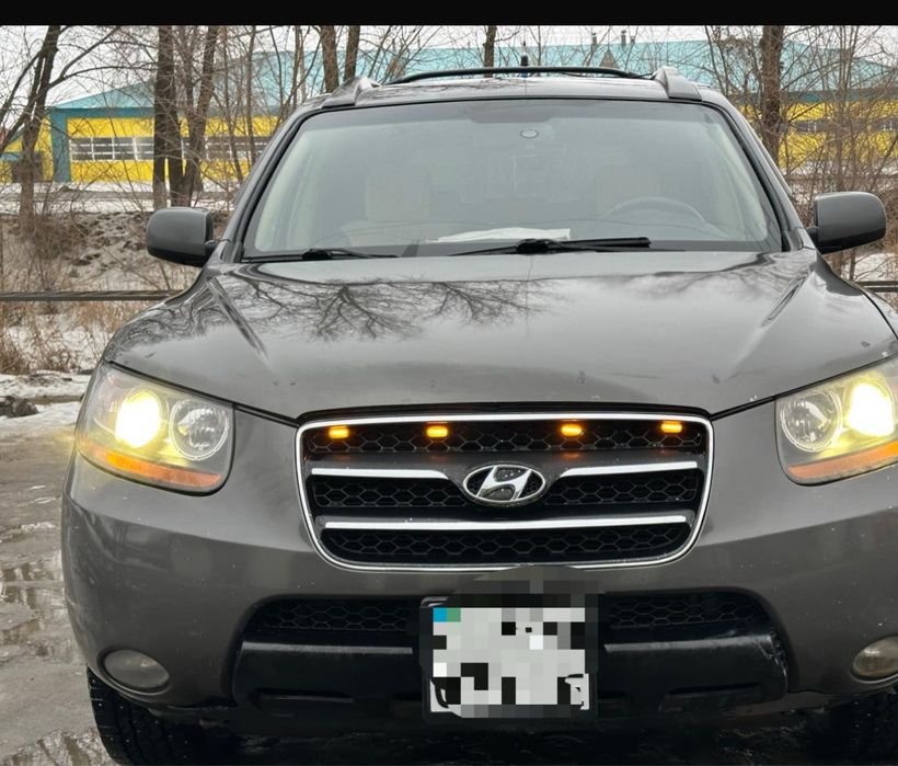 Hyundai Santafe.