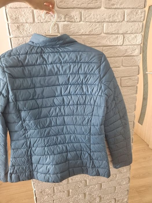 Преходно яке син цвят