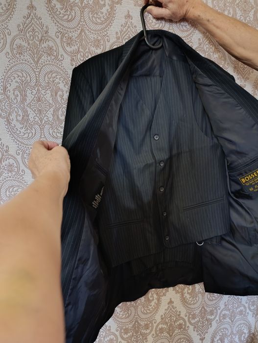 Продам 3 штук костюм брюки 54-56 размер