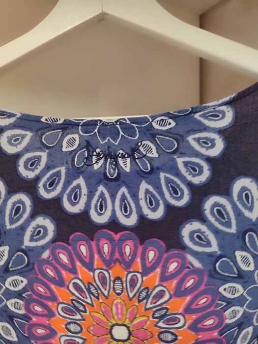 Desigual XL за дами с цветно настроение