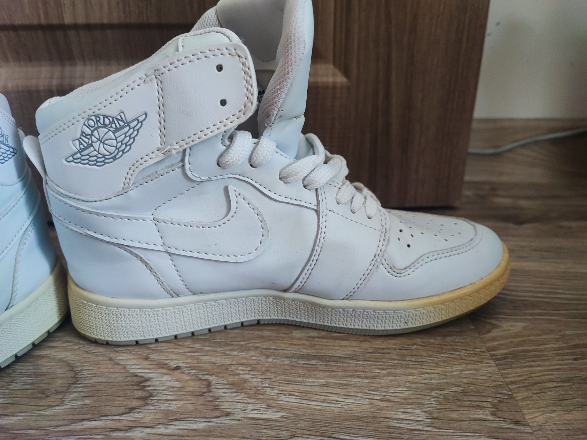 Детски маратонки Nike Air Jordan UK5 EUR38