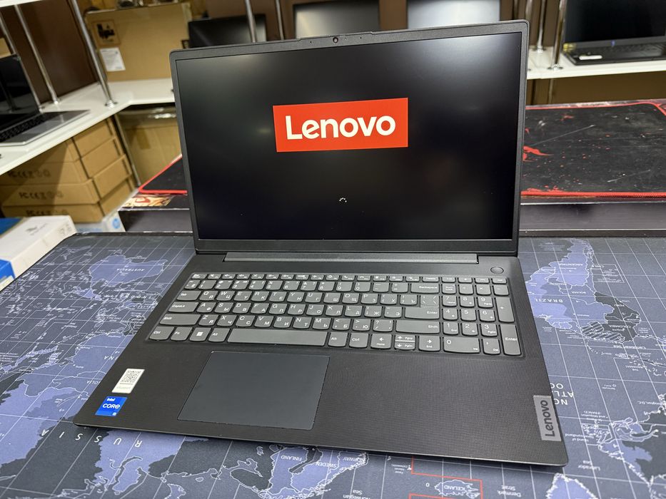 Ноутбук Lenovo V15 - Core i5-12500H/12-ядер/8Gb/SSD512Gb