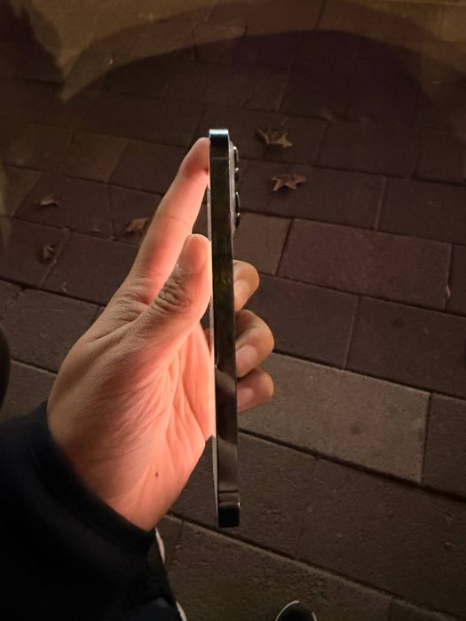 Ayron 13pro holati edeyal chaqa chiqa joylari yuq murojaat uchun