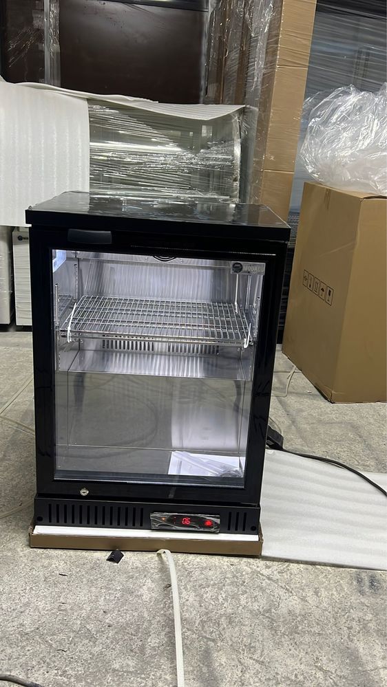 Vitrina frigorifica tip minibar cu led