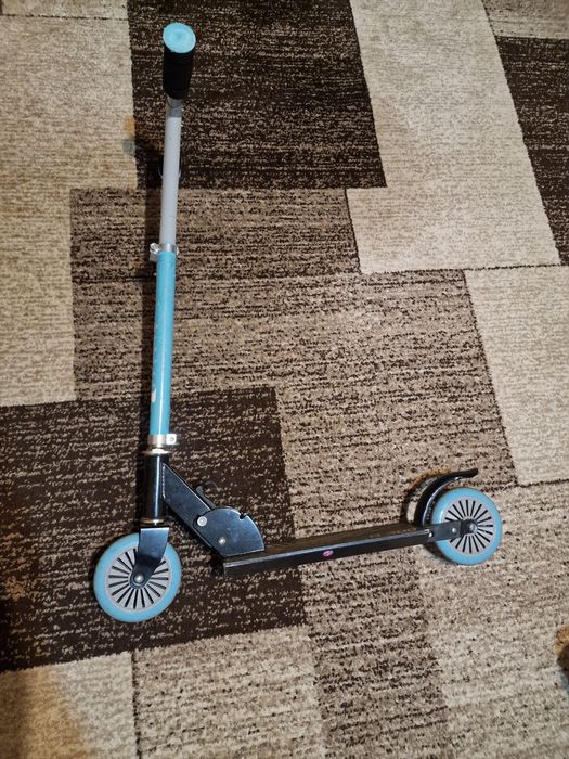 Trotineta din aluminiu