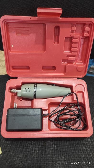 Мини дрель в кейсе