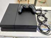 Продается Playstation 4 Классик с топовыми играми двумя джойстикам