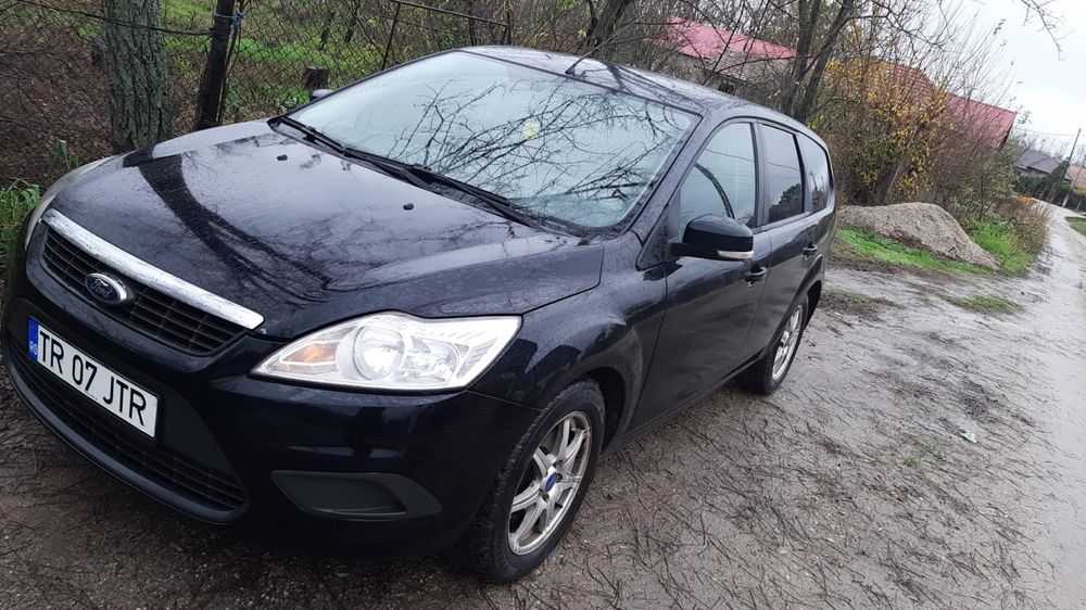 Vând masina Ford Focus 2