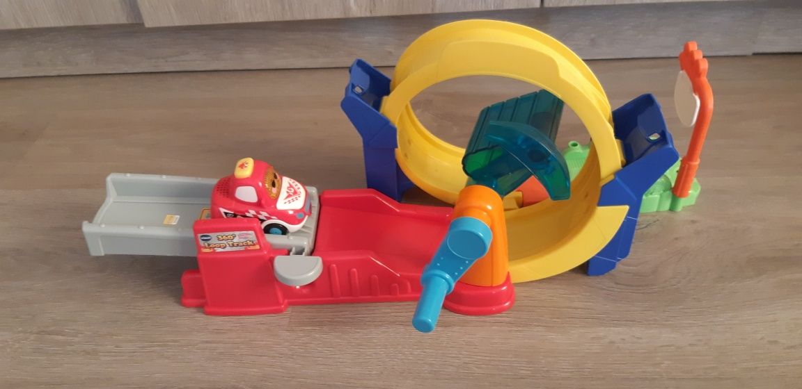 Traseu vtech toot toot 360 loop