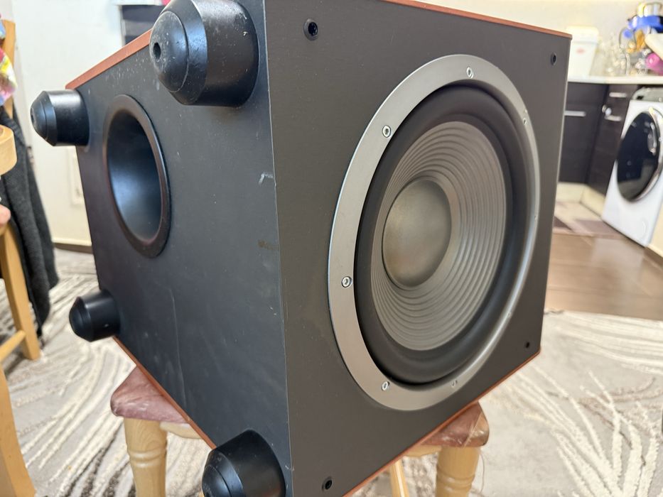 JBL ES250W 12” Subwoofer Активен