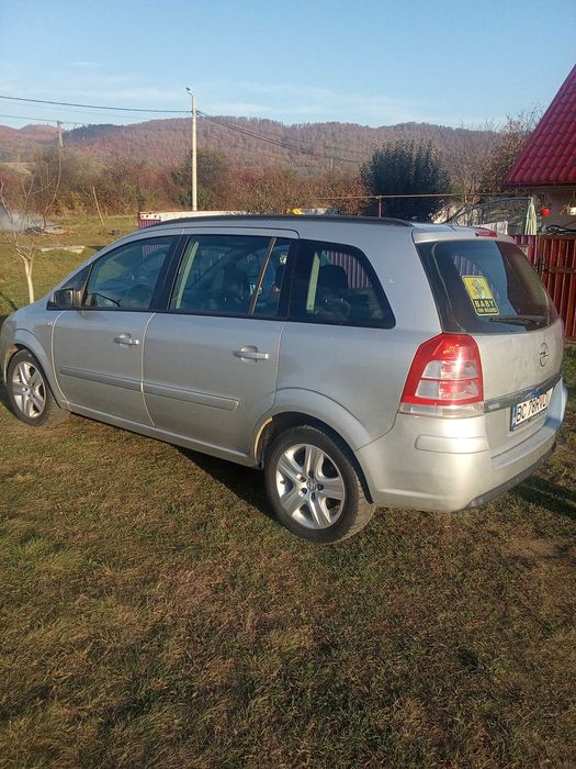 Vând Opel Zafira 7 locuri dizel, motor 1,7