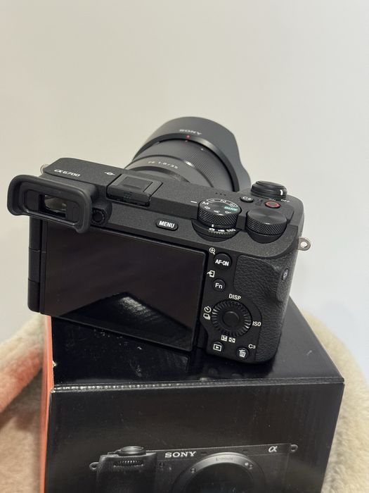 Sony A6700 (тяло)