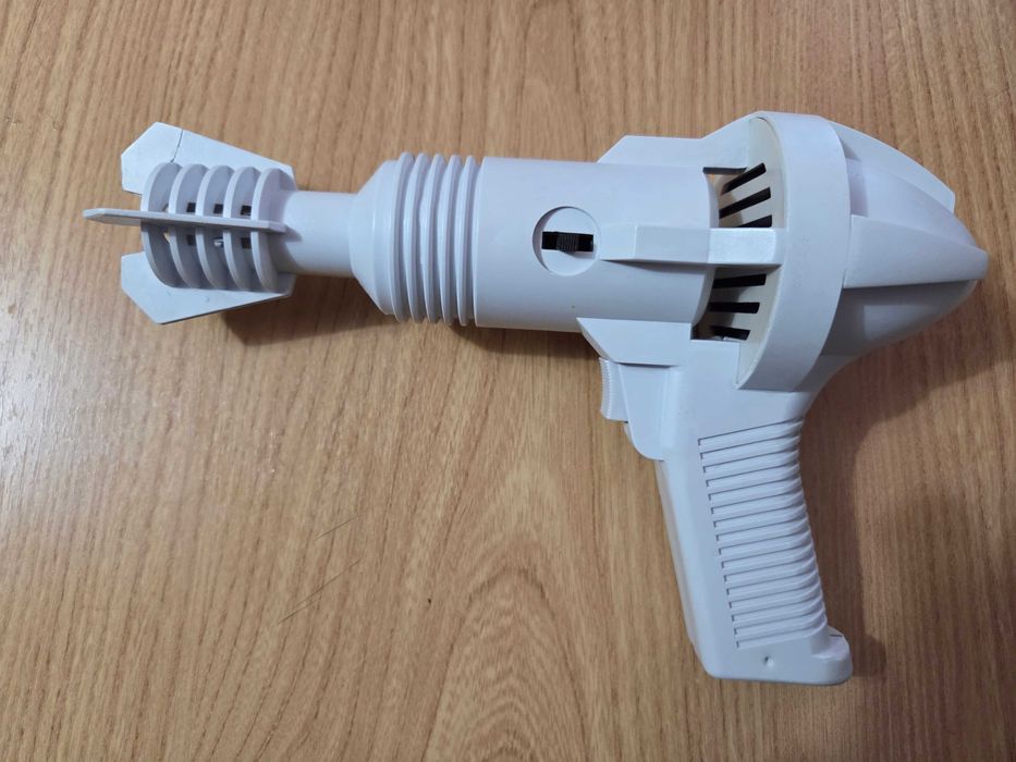 pistol de jucarie comunista romaneasca de colectie anii 80 sideral rar