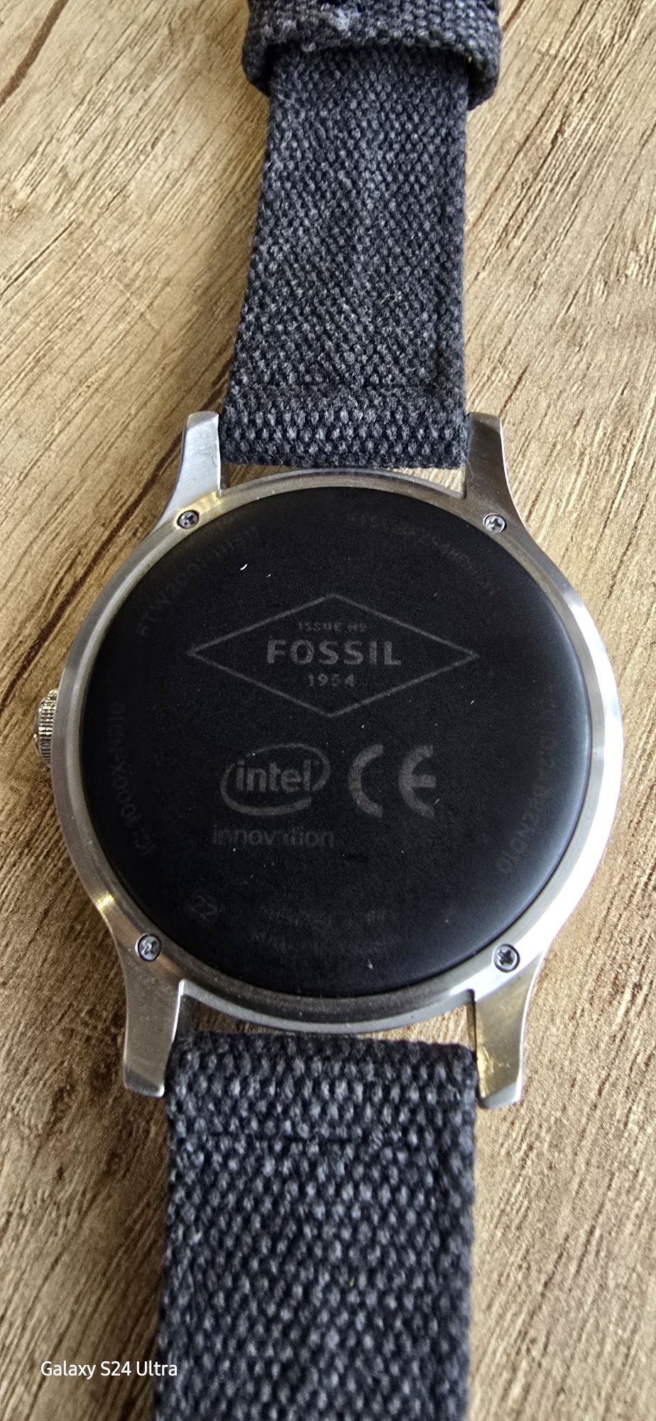 Fossil q founder gen 1
