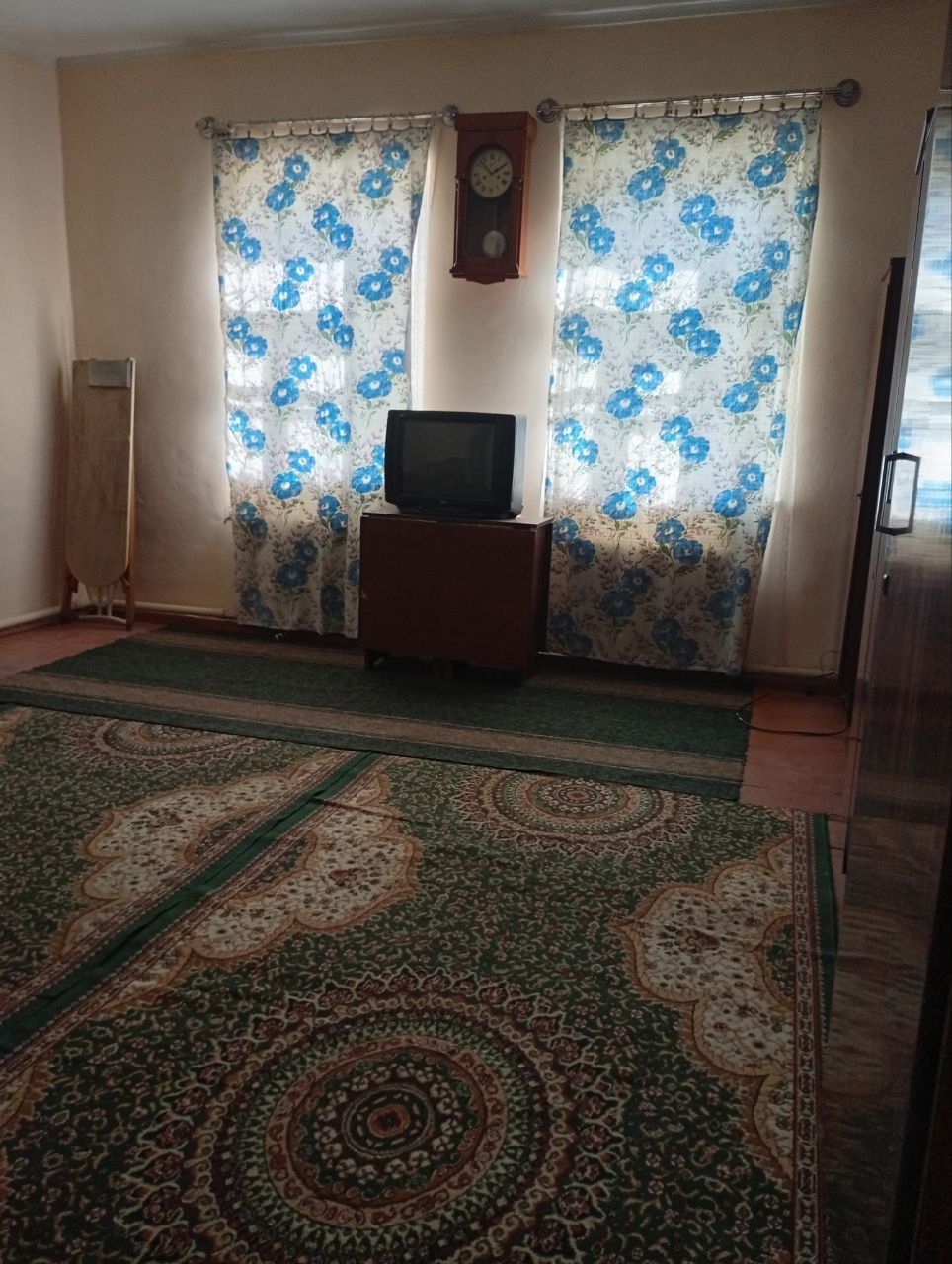 Участок, два дома,  мирабадский район.