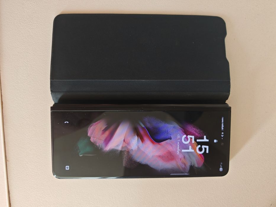 Samsung Z Fold 3 256gb+кейсове+S pen