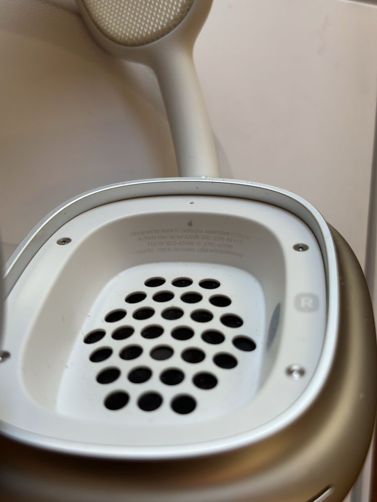 Продам Airpods Max