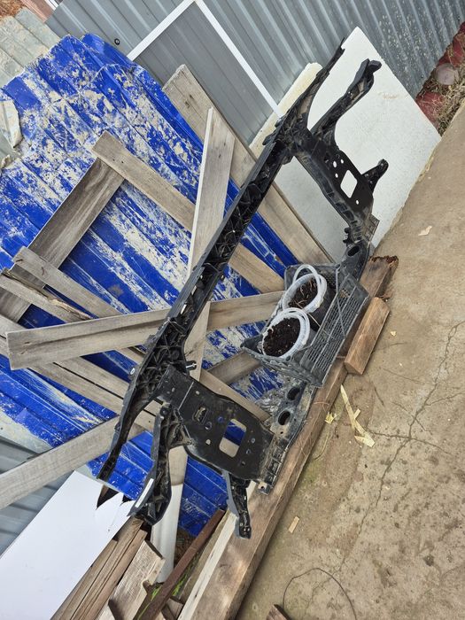 Запчасти  на машину хундай