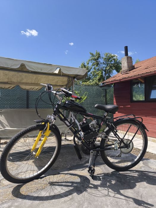 Vând bicicletă cu motor de 80cc nouă