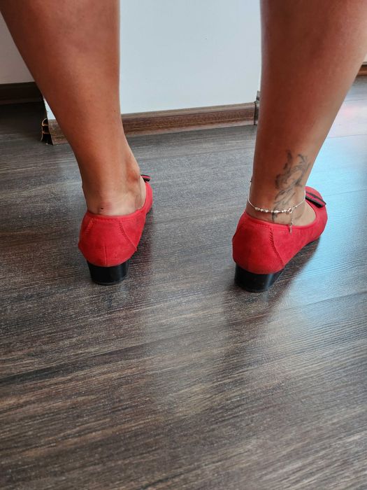 Pantofi rosii cu fundita 36