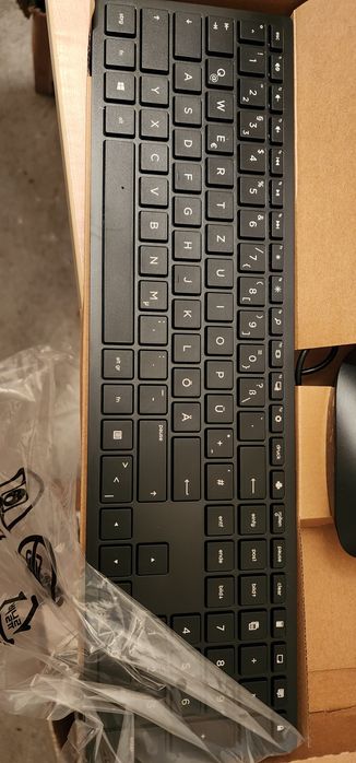 Комплект Клавиатура с мишка HP- Нови