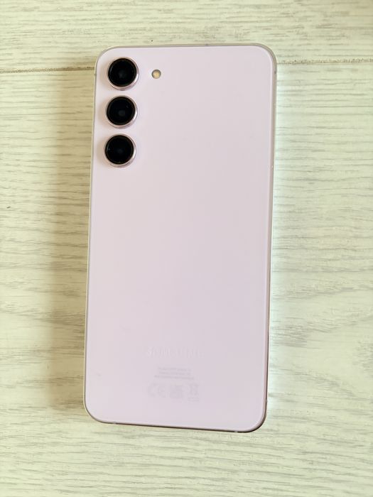 Телефон Samsung 23+