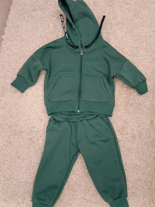 Продам костюм детский. На флисе