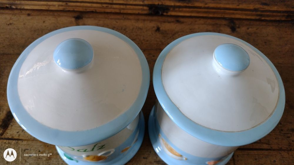 2 буркана за подправки брашно и сол. Вместимост 850 мл