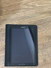 Vând tableta Samsung Tab 3