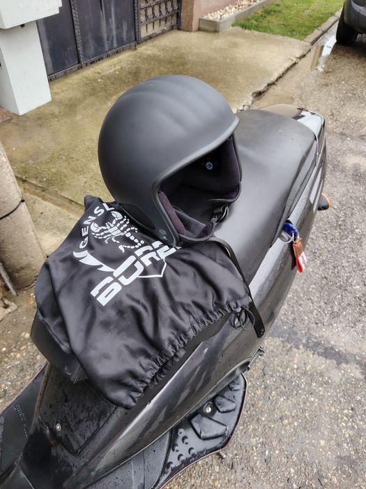 Скутер Малагути F12 + подарък