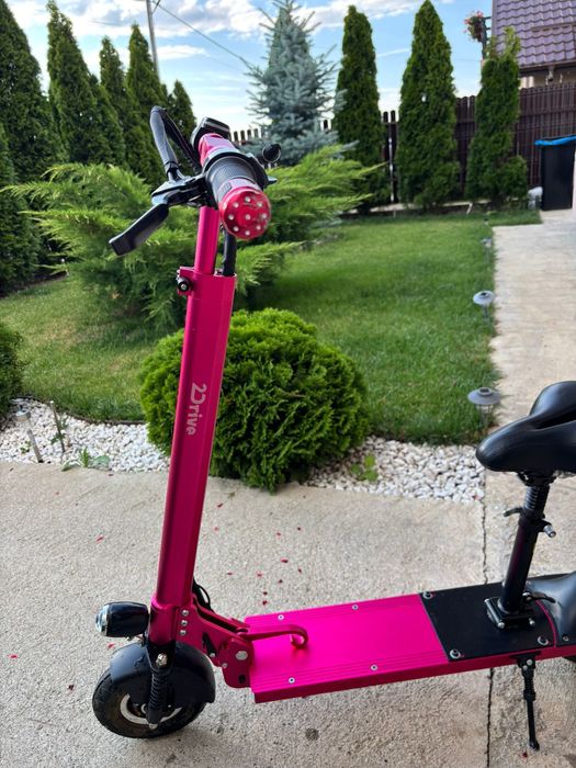 Trotinetă electrică 2Drive, roz, cu scaun detașabil Baterie LG 7.8Ah