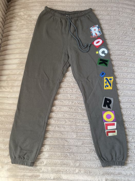 Holly интересен анцуг