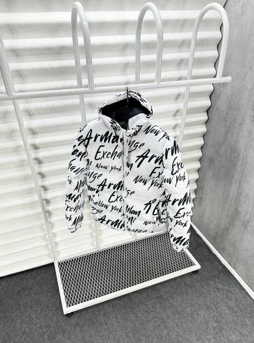 Vand Geacă Armani Exchange
