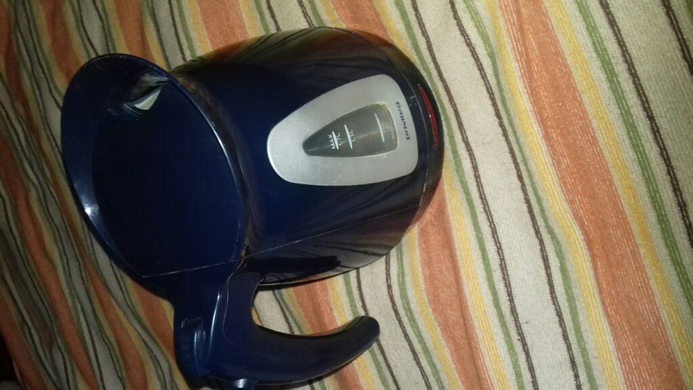 Fierbator apa 1,7l -Prajitor piine Kenwood