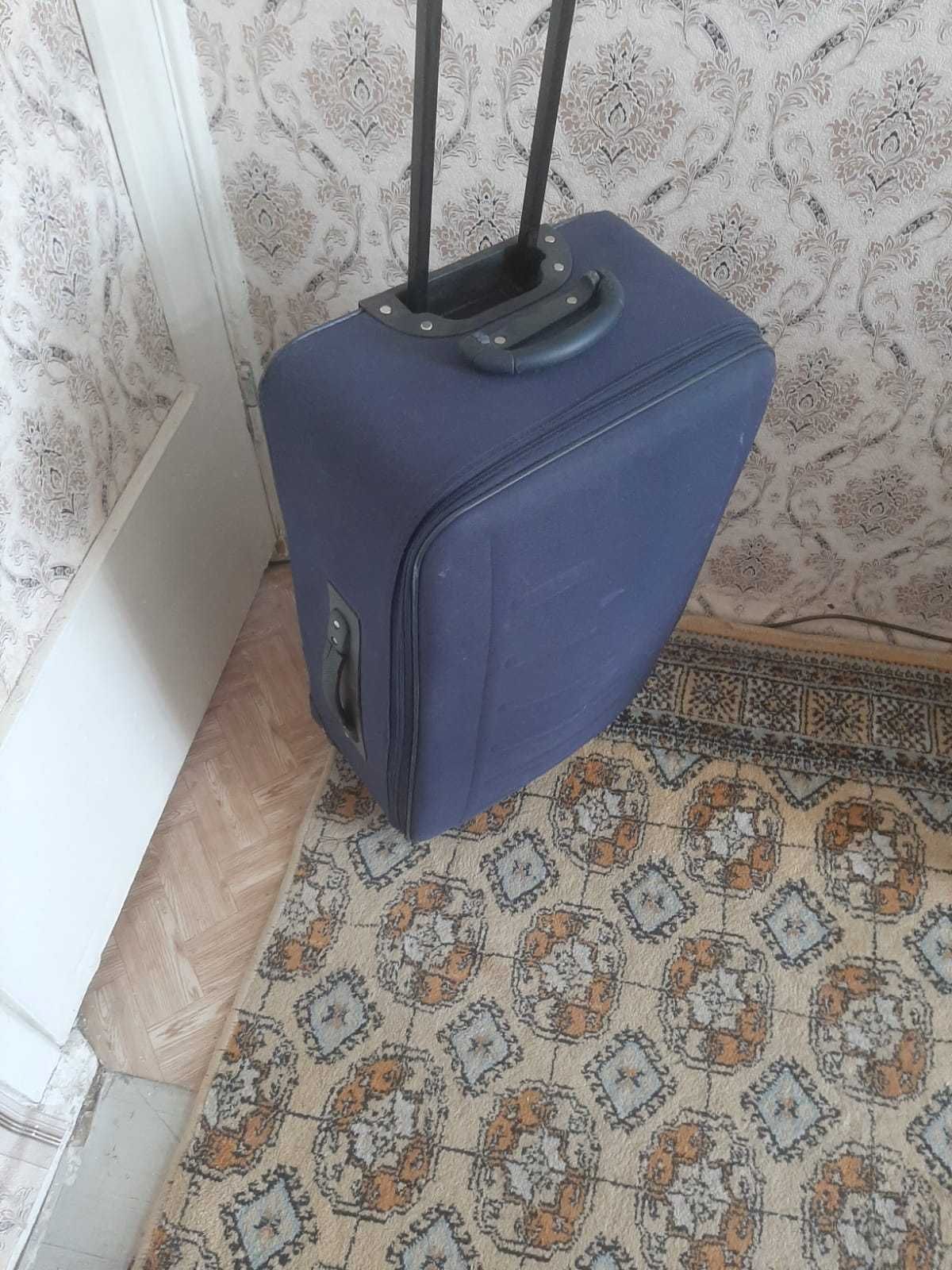 Чемодан большой тканевый