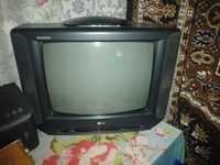 Телевизор lg продам
