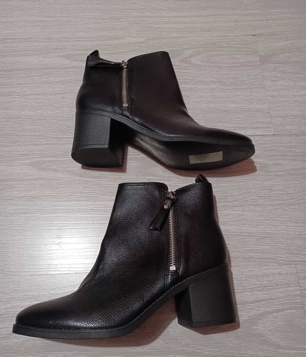 H&M нови черни кожени боти номер 38