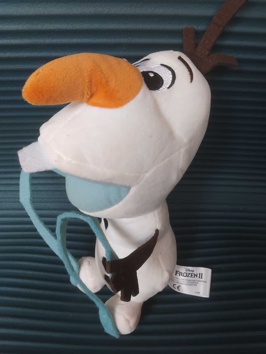 Олаф - Замръзналото Кралство - оригинална играчка Disney Frozen