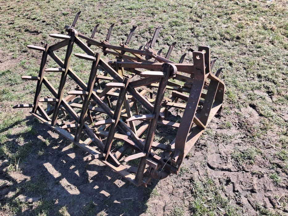 grapa cu colti rabatabila